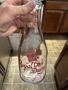 Royal Oak Dairy ACL/Embossed Quart Milk Bottle Hamilton Ontario Canada - Picture 1 of 13