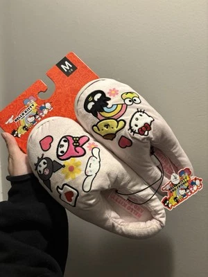 Zapatillas de felpa Sanrio Hello Kitty NUEVAS Foto 1 de 4