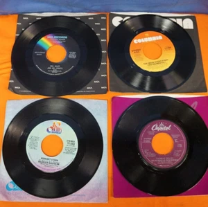 Vintage 7" Vinyl Records Lot Of 4 With Sleeves Misc Artists 1970's - Picture 1 of 5