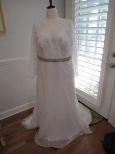 Unaltered - Davids Bridal Galina Signature Long Sleeve Wedding Gown - Women’s 18 - Picture 1 of 9
