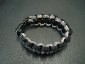 Paracord bracelet Black digi camo 7 Strand 550 LB USA made Size 5 to 10 - Picture 1 of 1