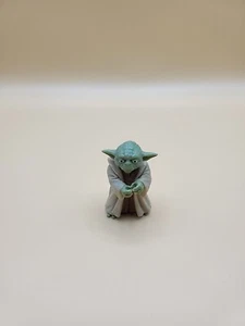 Star Wars Yoda Figure Hasbro 2005 - Picture 1 of 13