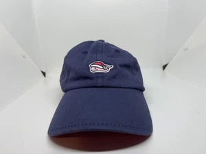 Vineyard Vines Christmas Hat - Picture 1 of 5