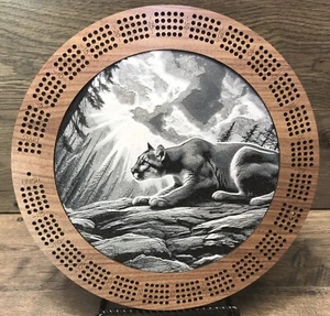 TAVOLA CULLA NOCE PERSONALIZZATA L'ASTUTO MTN LEONE 11" CASSETTO PORTAOGGETTI PIOLI, CARTE - Foto 1 di 10