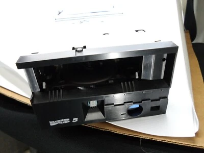 IBM Ultrium5 LTO5 Fiber channel FC FH for TS3500 00V6705 35P2999 3588-F5A    - Image 1 of 4