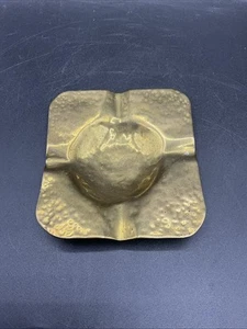 Hammered Brass Ashtray Trinket Tray Vintage (S) - Picture 1 of 24