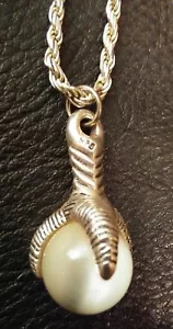 STERLING SILVER CLAW AGATE BALL PENDENT & CHAIN - Picture 1 of 7
