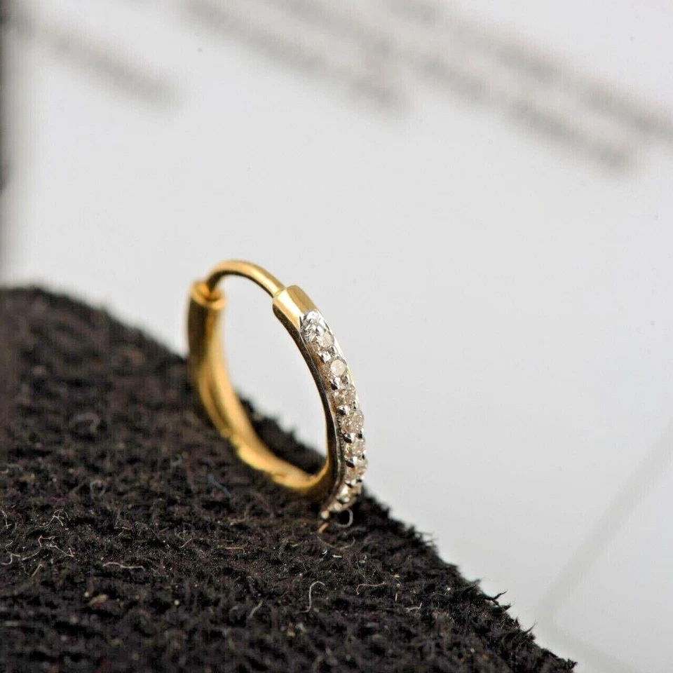 Pin de aro de diamante natural de corte redondo de 0,18 quilates con clip para nariz de oro amarillo sólido de 14 k Foto 1 de 4