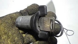 94 CHEVROLET 1500 PICKUP Ignition W/Key - Picture 1 of 6