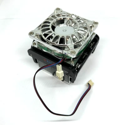 Refrigerador Titan TTC-W6TB/825/TC/LD2 (retroiluminación LED azul) para Socket 478 Foto 1 de 4