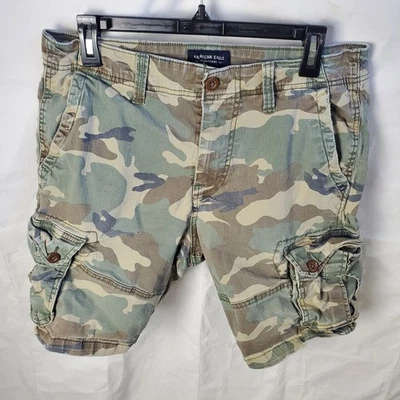American Eagle Shorts Mens 32 Green Camo Classic Extreme Flex Cargo - Image 1 of 4