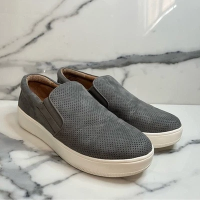 Steve Madden Women's Gray Platform Perforated Suede Slip-on Genette Shoes Sz 9 - Image 1 of 4