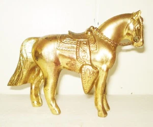 FIGURINA CAVALLO VINTAGE IN METALLO TONO ORO BEL DESIGN NR - Foto 1 di 6