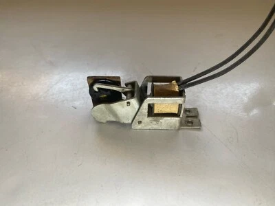 Kusan or AMT O Gauge E Switch 1950's - Image 1 of 4