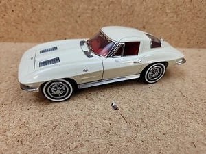 RARE Franklin Mint 1963 Corvette Sting Ray Limited Edition White #1469/2500 READ - Picture 1 of 12