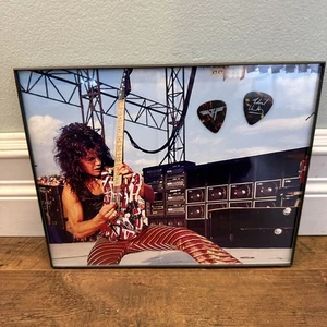 Eddie Van Halen Konzert Gitarren-Plektren mit gerahmtem Foto - Bild 1 von 2