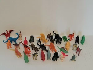 Lot 32 Mini Dinosaur Figures Plastic Prehistoric cake topper diorama miniatures - Picture 1 of 12