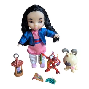 Juego Muñeca Mulan Colección Animadores Disney  - Imagen 1 de 8