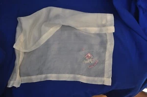 VTG 1920'S SHEER SILK HAND EMBROIDERY HANDKERCHIEF Antique SOUVENIR CANADA - Picture 1 of 5