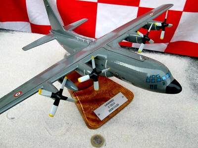 LOCKHEED C - 130 Hercules FRANCE XL / USAF Nato / Avion / Aircraft / YakAir  - Bild 1 von 2