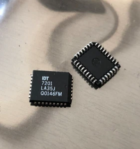 IDT7201LA35J CMOS ASINCRONO FIFO 512x9 PLCC32 HU946 - Foto 1 di 1