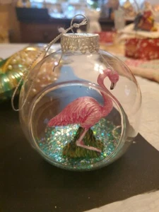 FLAMINGO CHRISTMAS ORNAMENT IN GLASS ball ~NWOT - Picture 1 of 3