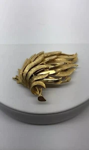 Vintage JJ Jonette Schmuck Brosche Anstecknadel goldfarben stilisiert Flammen signiert - Bild 1 von 6