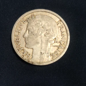 CIRCULATED 1945 (NO MINT MARK) MORLON 2 FRANC FRENCH COIN (102816)1 - Picture 1 of 2