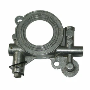 HUSQVARNA 362 365 371 372 385 390 JONSERED 2063 2165 2071 2171 OIL PUMP - Picture 1 of 3