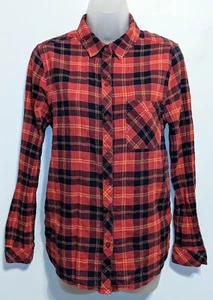 BeachLunchLounge: Women's Red Black Plaid Long-Sleeve Button Shirt, Size Medium - Picture 1 of 10