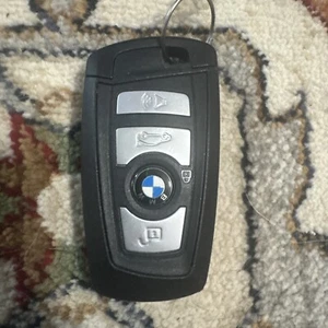 OEM BMW SMART KEY FOB KEYLESS REMOTE ALARM - Picture 1 of 3