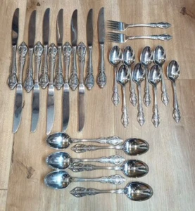 Cucharas cubiertos de acero inoxidable Oneida Renoir Pembrooke SSS de 28 piezas cuchillos tenedores - Imagen 1 de 7