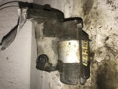 Motor de arranque usado se adapta a: Toyota Corolla 1999 1,2 kW grado C Foto 1 de 4