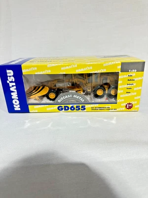 Motoniveladora Komatsu GD655 Iowa versión DOT por primera marcha escala 1/50 Foto 1 de 4