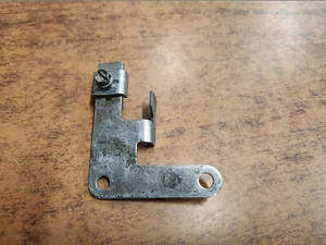 Tractor de césped Toro Wheel Horse 520H 73502 20 HP Onan Governor Bracket 57-9150 - Imagen 1 de 3