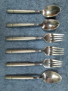 Oneida Porzellan Edelstahl Besteck 6-teilig 160-25R - Bild 1 von 6