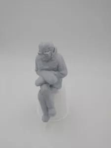 Statua stampata in 3D Bernie Sanders con guanti statuetta scultura scelta di colore - Foto 1 di 4