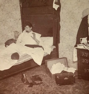 1870s Man in Hotel BED BUGS Funny Weird Antique PHOTO Stereoview - Picture 1 of 4
