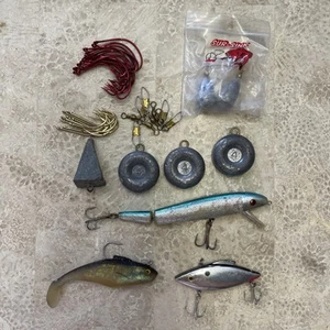 fishing lot - Picture 1 of 5