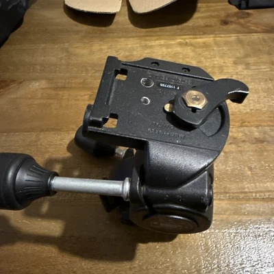 Manfrotto 808RC4 3-Way Tripod Head + RC4 Quick Release Plate - Image 1 of 4