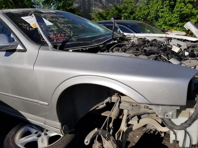 Guardabarros derecho Lincoln LS 2000 2001 2002 2003 2004 2005 2006 PLATEADO Foto 1 de 4