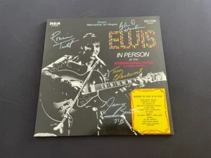 Elvis from Memphis to Vegas / from Vegas to Memphis USA 2 LP TCB Band Autogramme - Bild 1 von 13