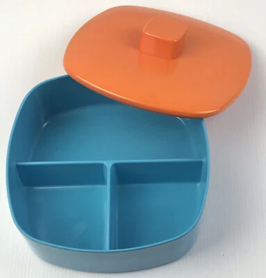 Retro plastic food container - Image 1 of 4