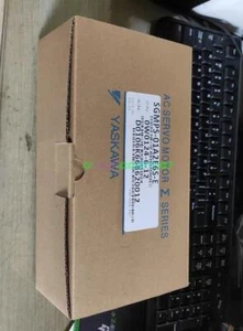 ONE YASKAWA SGMPS-01A2E6S-E Servo Motor New - Bild 1 von 1