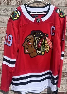Jonathan Toews Chicago Blackhawks Fanatics Breakaway Player Jersey Large #19 - Picture 1 of 18