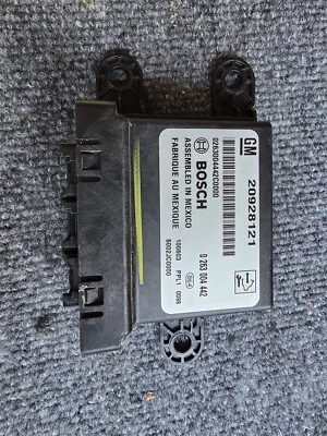 2010-2012 凯迪拉克 SRX 停车辅助控制模块 20928121 二手 OEM — 第 1/4 张图片