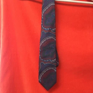 Corbata nudo burlington seda J.Press borgoña y verde paisley - Imagen 1 de 5