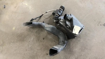 Conjunto de filtro de aire usado se adapta a: Buick Regal 2.0 2014 grado A Foto 1 de 4