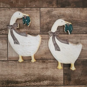 Vintage Wooden Christmas Geese Bow Wall Decor Hanging Set Of 2 Figi Graphics - Picture 1 of 6