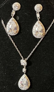 Stauer Sterlingsilber Halo Diamondaura Halskette & Ohrring Set 12,1 g 18" Ster Ch - Bild 1 von 9